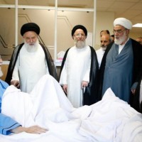 عيادة العلماء والشخصيات للإمام الخامنئي حفظه الله في المستشفى